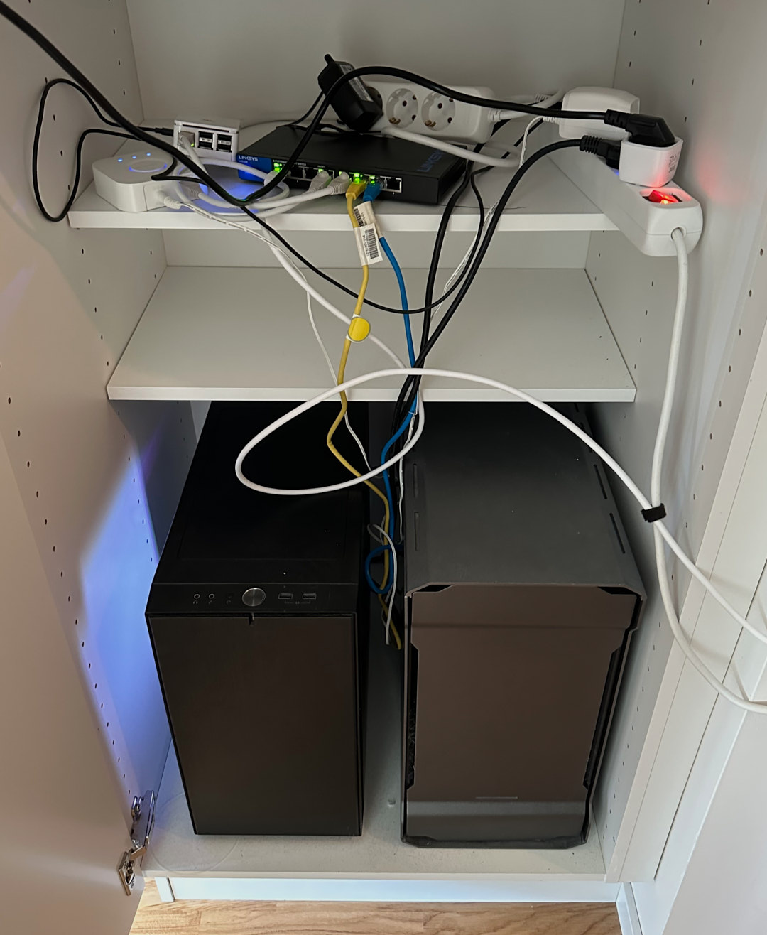 A picture showcasing the current status of my homelab, it is messy.